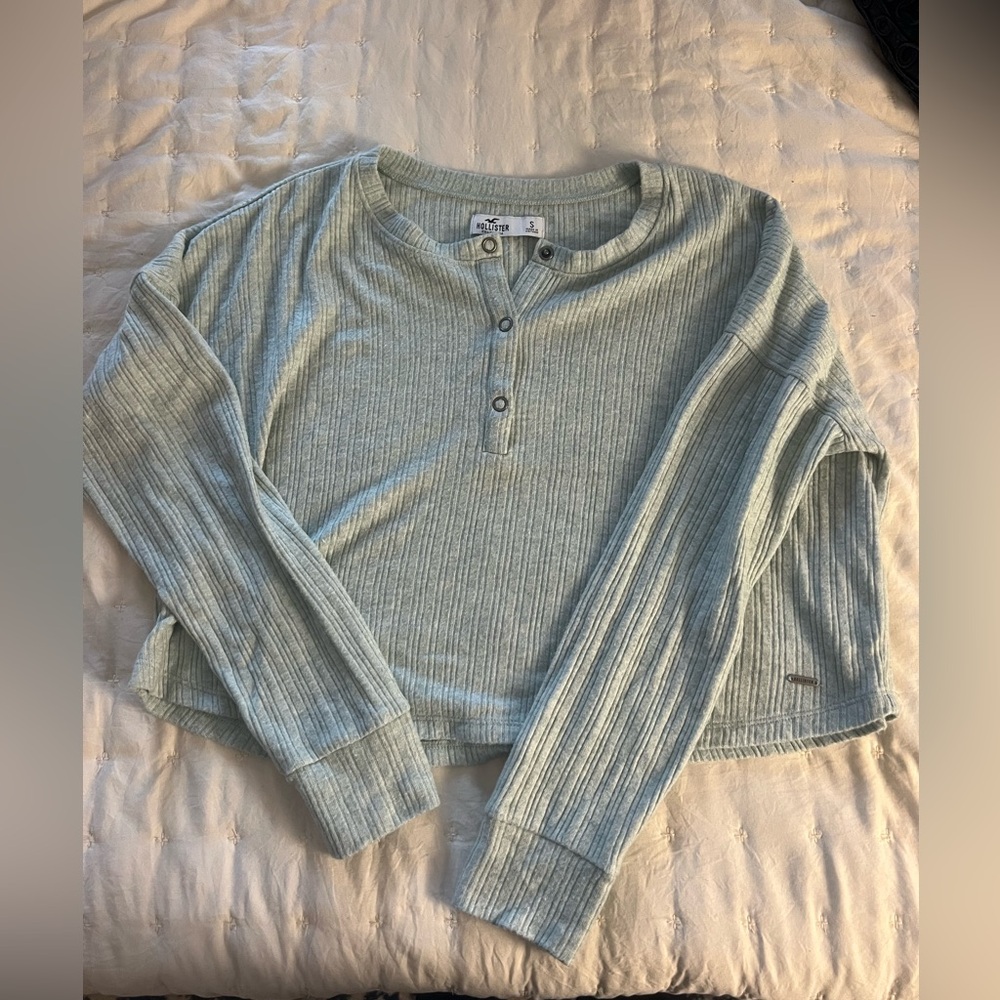 Hollister Sweater